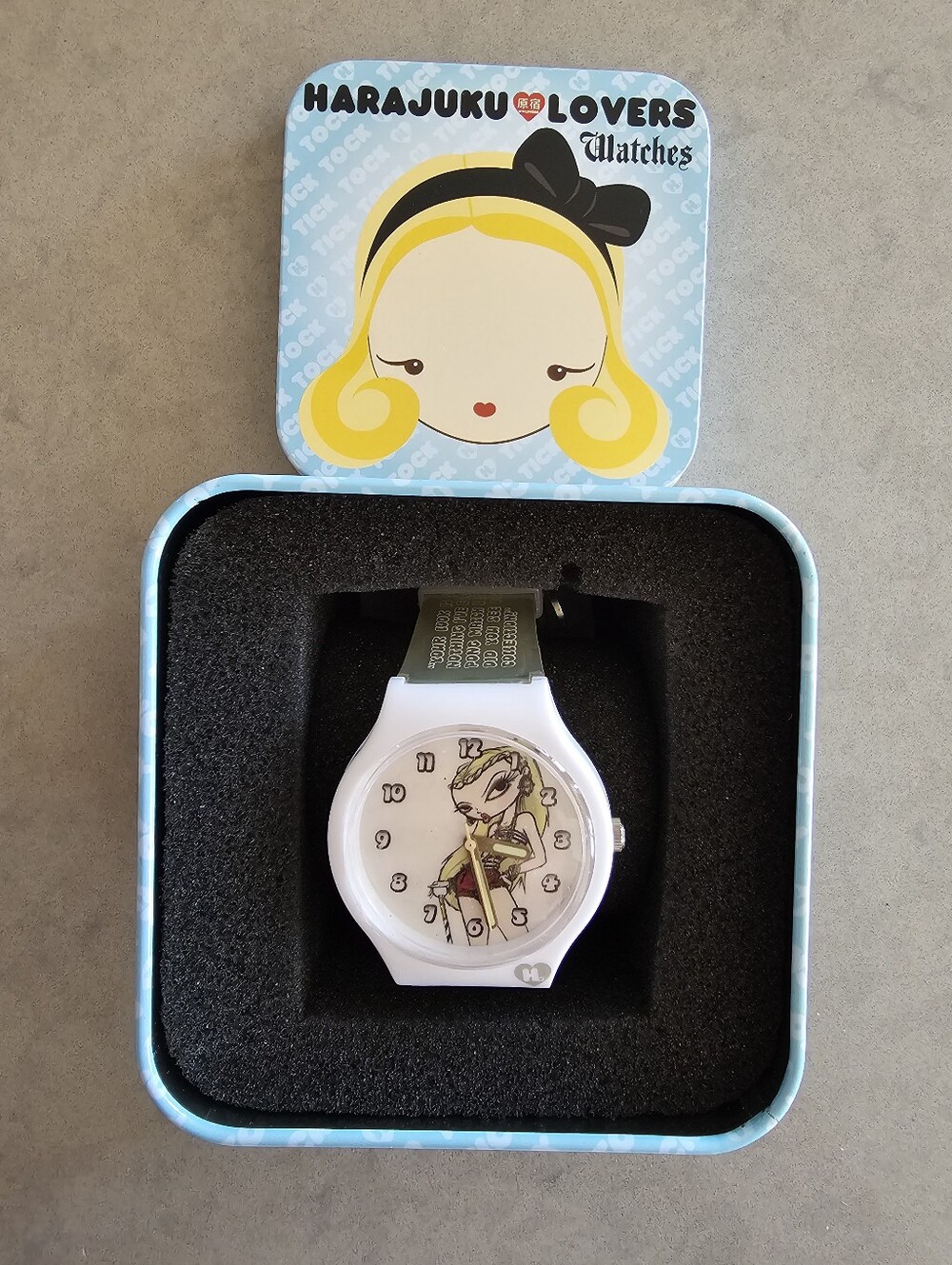 NWT Vintage Y2K Gwen Stefani Harajuku Lovers Gwen Wristwatch With Tin